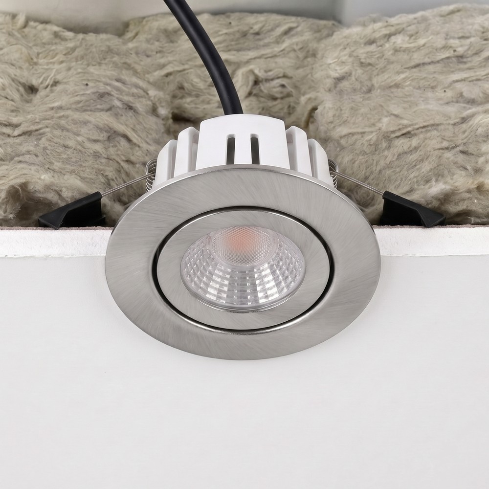 7W RA96 CCT + DimToWarm indbygningsspot til isolering - Dæmpbar, Hul: Ø6,8 cm, Mål: Ø9,3 cm, børstet stål - Dæmpbar : Dæmpbar