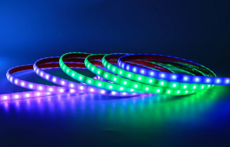 RGBIC_230V-ledstrip_multicolored
