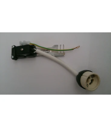 Downlight kit i blank hvid der viser hvad der er inkluderet i et komplet indbygningssæt.