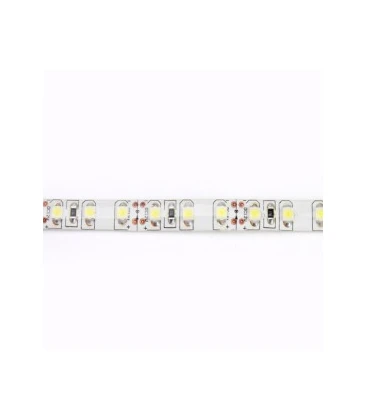 Nærbillede af LED strip komponenter der kræver korrekt ventilation for lang levetid.
